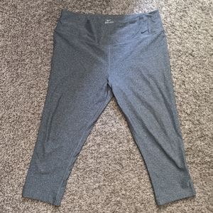Nike Power Dri-Fit Cropped Legging